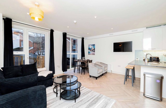 Spacious 2 Bedroom Apartment in Central Tonbridge