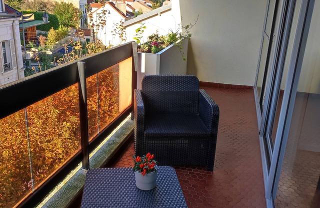 Spacious 2-room apartment with terrace