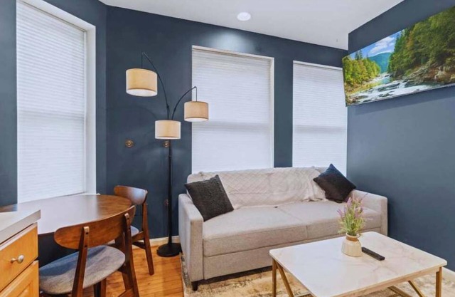 Spacious 2BR Gem | Prime Rittenhouse Area