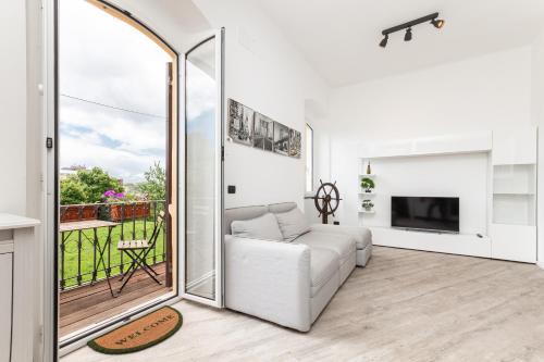 Spacious 3-Bedroom Apartment - 10 Min to City Center & 5 Min to Gaslini Hospital