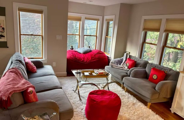 Spacious 3-bedroom house with WiFi, AC in Cambridge- walk to Harvard/MIT+parking