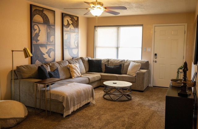 Spacious 3-Bedroom Home - Pet Friendly with Fenced Backyard