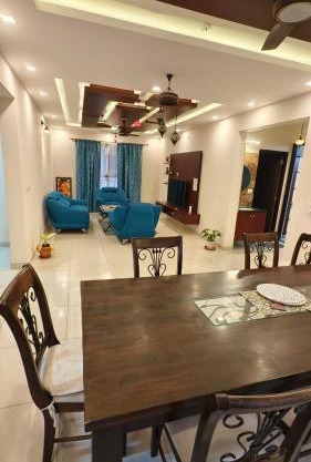 Spacious 3 BHK on high flr with Sunset , Lake View