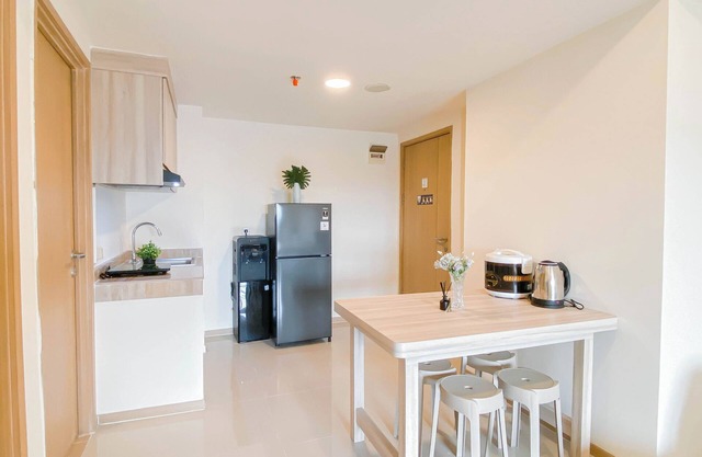 Spacious 3Br With Neutral Toned At Meikarta Apartment