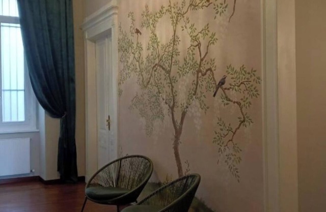 Spacious 4-bedroom apartment in charming La Spezia with WiFi, AC