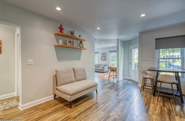 Spacious 4-Bedroom Near Downtown and UM Stadium