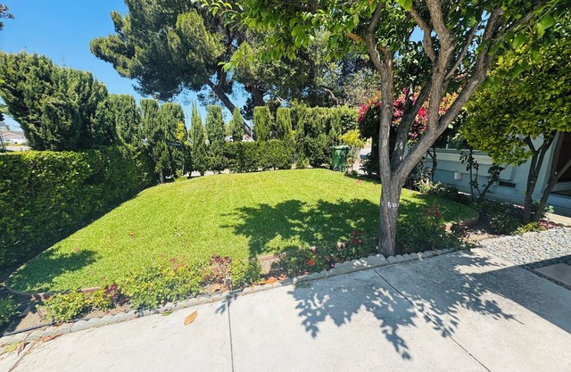 Spacious 4-bedroom with AC and WiFi in peaceful Fremont