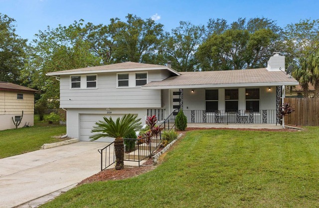 Spacious 4 Bedroom With a Large Pool