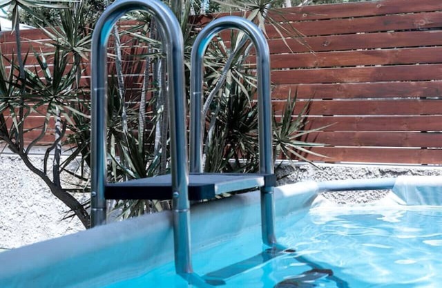 Spacious 4BD House w Pool in the Heart of Herzliya by Sea N' Rent