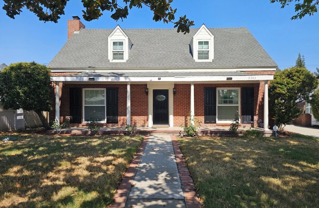 Spacious 5-bedroom bungalow in amazing San Bernardino with fitness room, AC