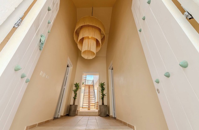 Spacious 5-bedroom villa in Getsemani