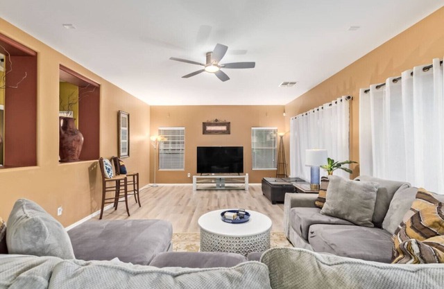 Spacious 6BR Oasis w/Pool, Hot Tub + Game Room