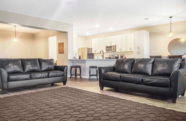 Spacious 7 bedroom home. Family-friendly location.