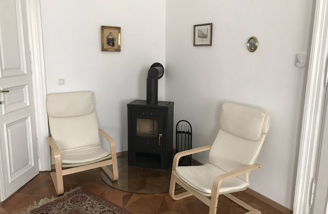 spacious 88 m² apartment in the 1st. floor