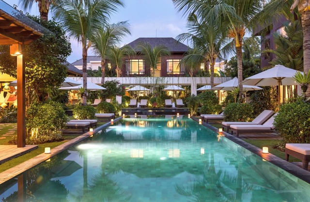 Spacious, 9 Bedroom Villa in Seminyak