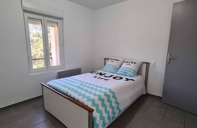 Spacious and bright, a few kilometers from the Avène thermal baths