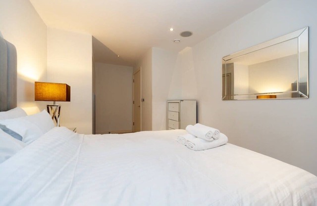 Spacious and Modern 1 Bedroom Apartment in Chelsea