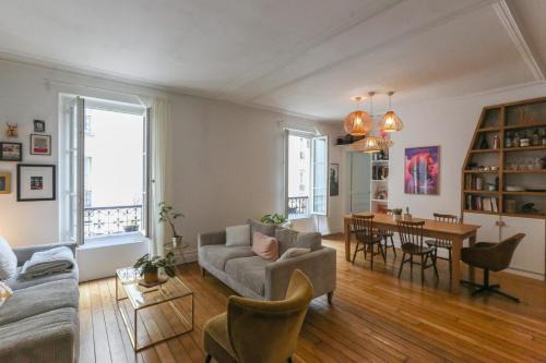 Spacious apartment near the Villette