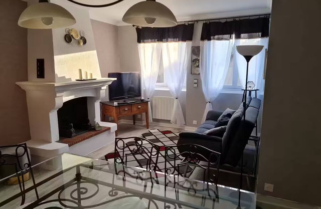 Spacious Apartment with Valley View - 2 Bedrooms in Thiers