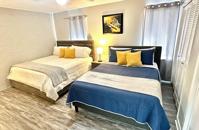 Spacious Condo w/Patio! Near Mall & Reservoir w/Garage & Outdoor Games
