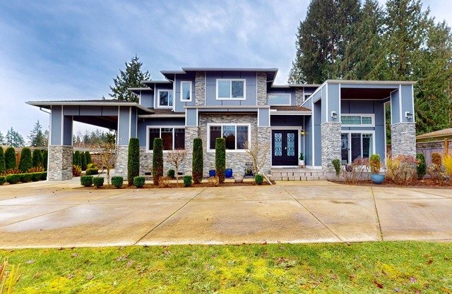 Spacious & conveniently located home with swim spa & two kitchens