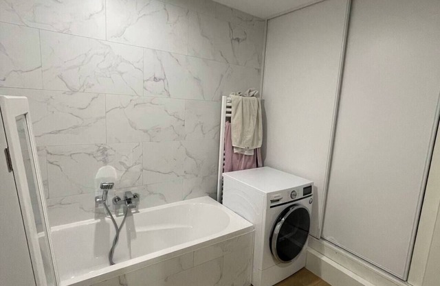Spacious, cosy, comfortable 3-bedroom apartment in Elancourt
