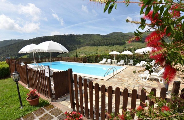 Spacious Cottage in Buti