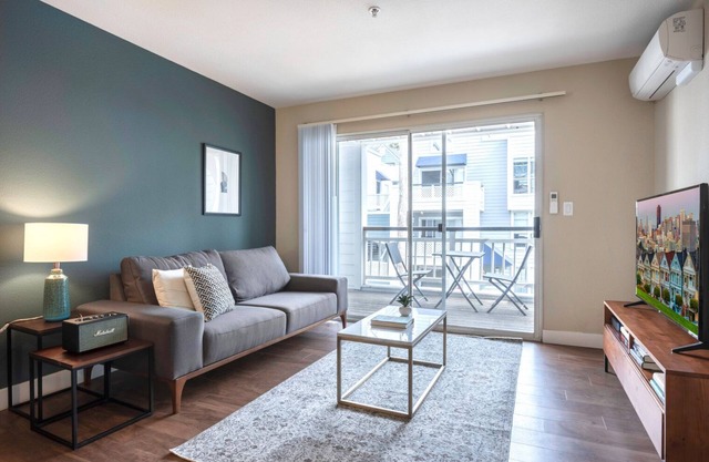 Spacious DT Mountain View 2BR w/Gym, Pool, Parking, W/D by Blueground