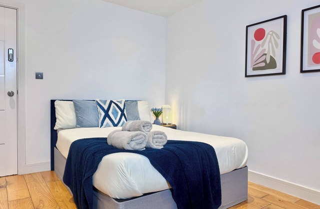 Spacious En-suite 30min to Central London