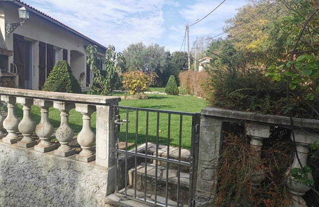 Spacious family home in historic Occitanie