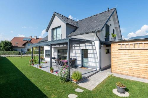 Spacious Family Home near Bled - Modern & Cozy