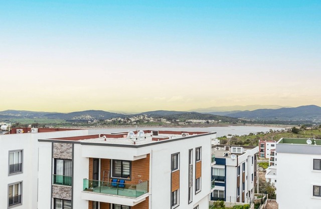 Spacious Flat with Balcony in Mugla