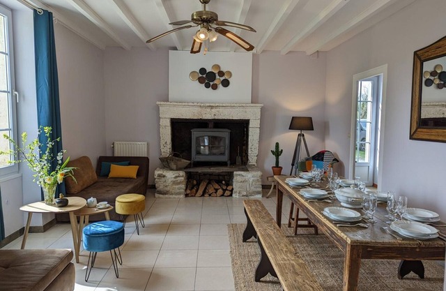 Spacious Gîte with Wi-Fi, Heated Pool, Wood Stove & Baby Gear in Peaceful Countryside