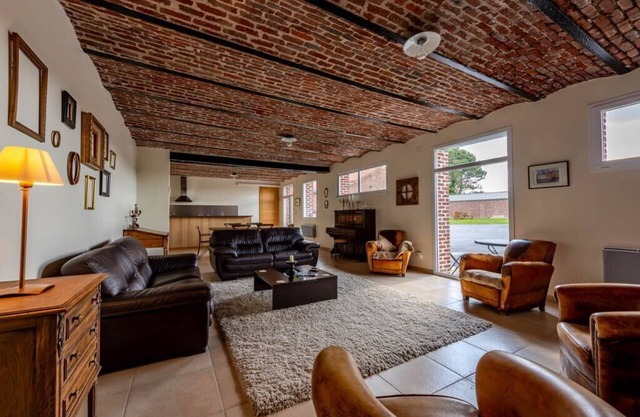 Spacious guest house with closed courtyards and garden