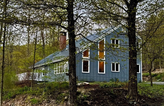 Spacious home <1 min from Lincoln Peak! Fits the whole extended family