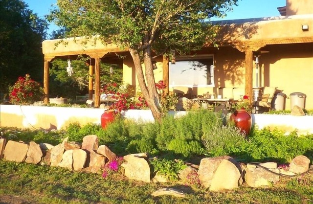 Spacious home minutes to the plaza yet private, A/C great views