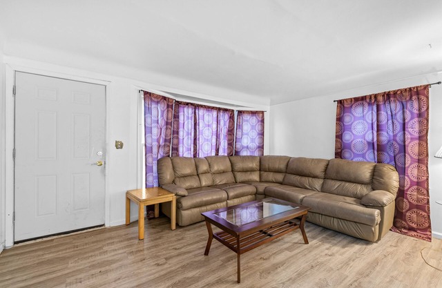 Spacious Home Newly Renovated Ideal for Long-Time Stays