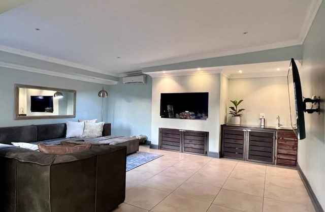 Spacious home with pool 200M from beach