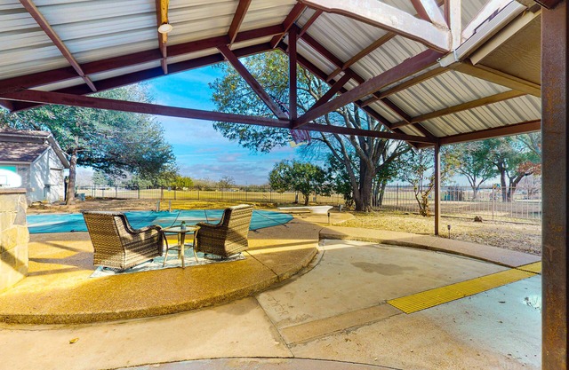 Spacious home with golf course views, private pool