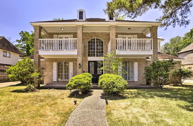 Spacious Houston Getaway ~ 23 Mi to Downtown!
