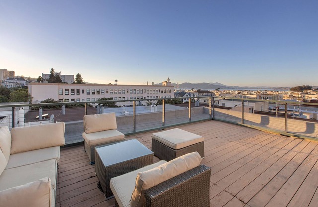 Spacious Lux full floor Pacific Hts 6+rooms - San Francisco Life Real Estate