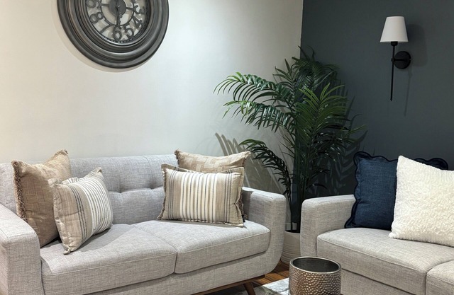 Spacious & Modern Cozy Basement Apartment – Your Home Away from Home!