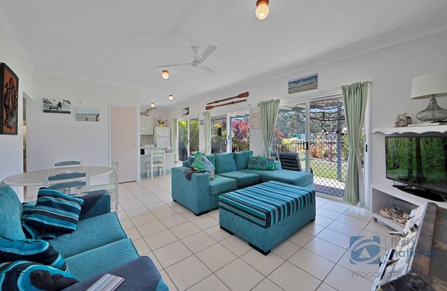 Spacious Open Plan Villa with Complex Pool