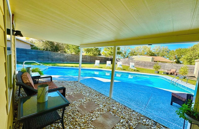 Spacious Pool Home near Rainbow Springs!