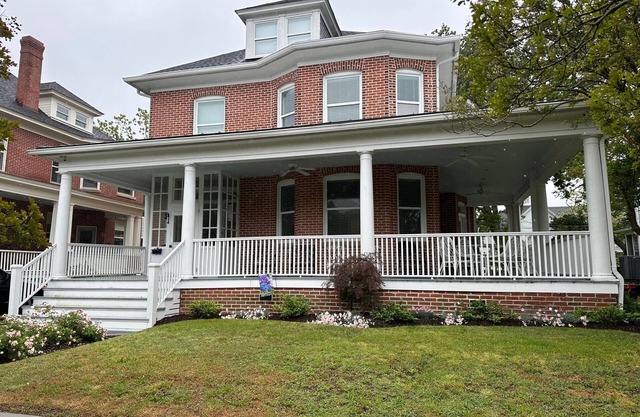 Spacious restored 1914 historic home steps from the beach.