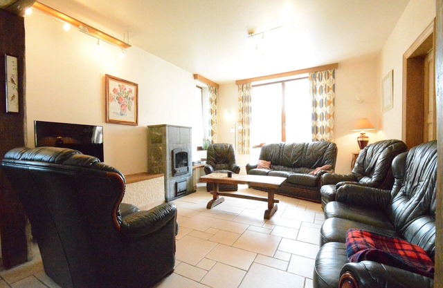Spacious retreat, Daverdisse