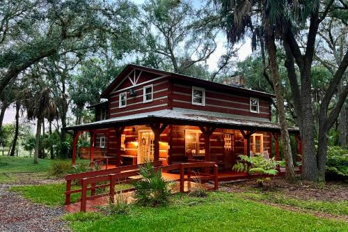 Spacious Sebring Family Cabin with Fun Barn and Yard!