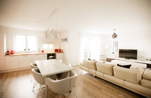 💎 SPACIOUS & STYLISH ❤️ BRIGHT & COMFORTABLE 💎