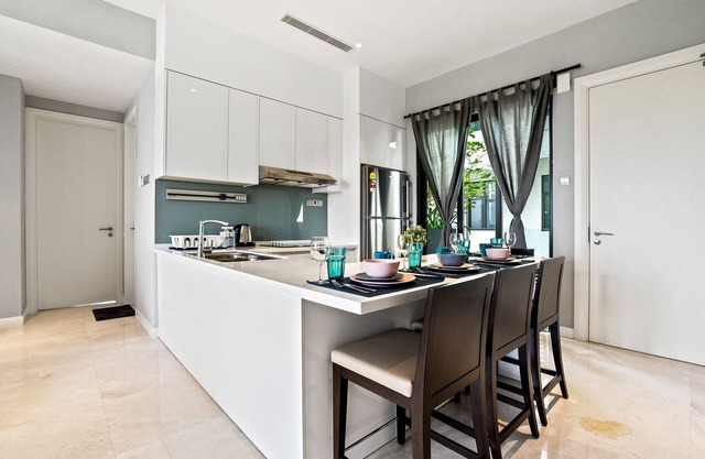 Spacious & Stylish Haven For 4 Pax Near KLCC W/Infinity Pool