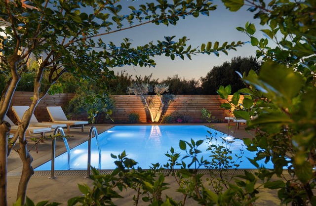 Spacious Villa With Full Privacy Next to the City & the Sandy Beach of Rethymno!
